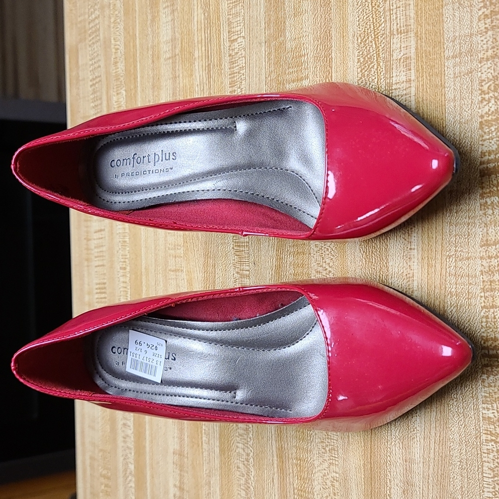 Coral pointy toe pumps